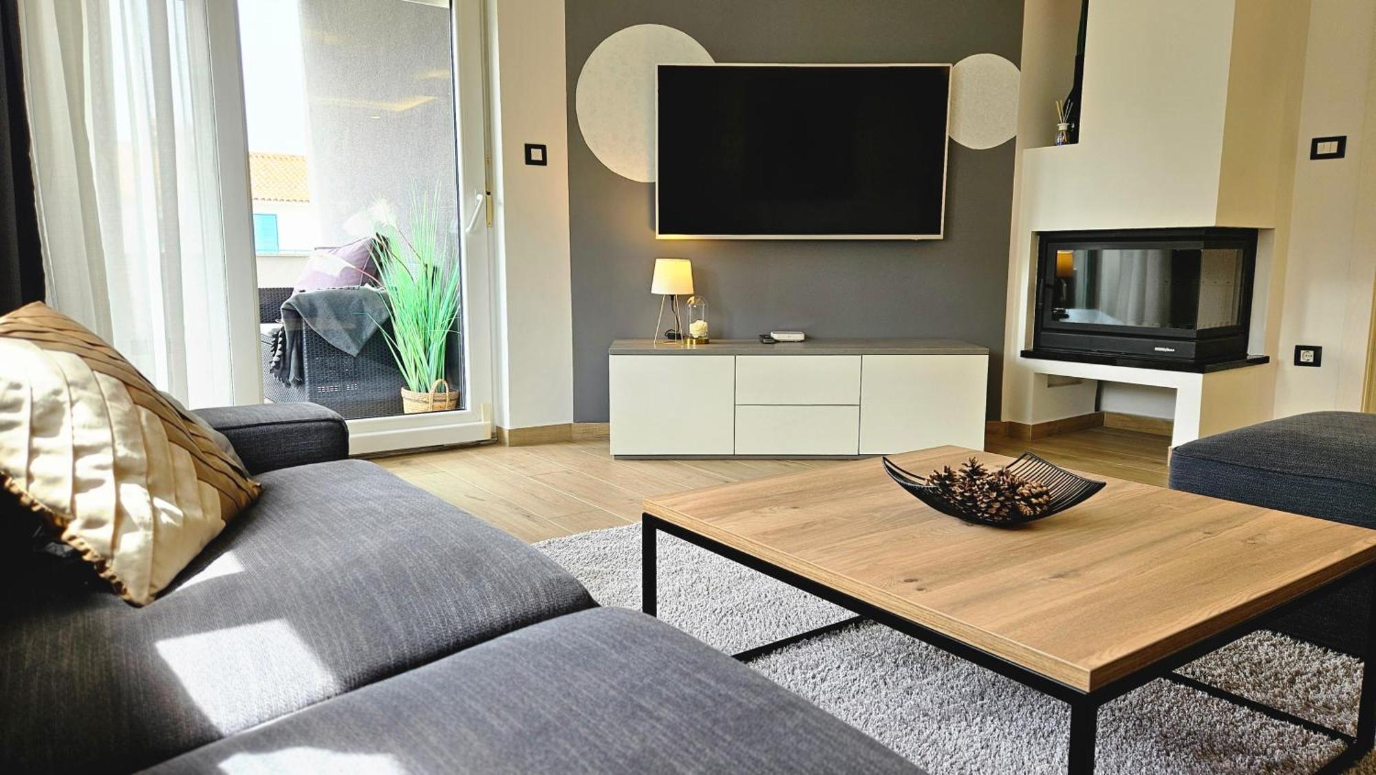 Eximius Apartment Пула Екстериор снимка
