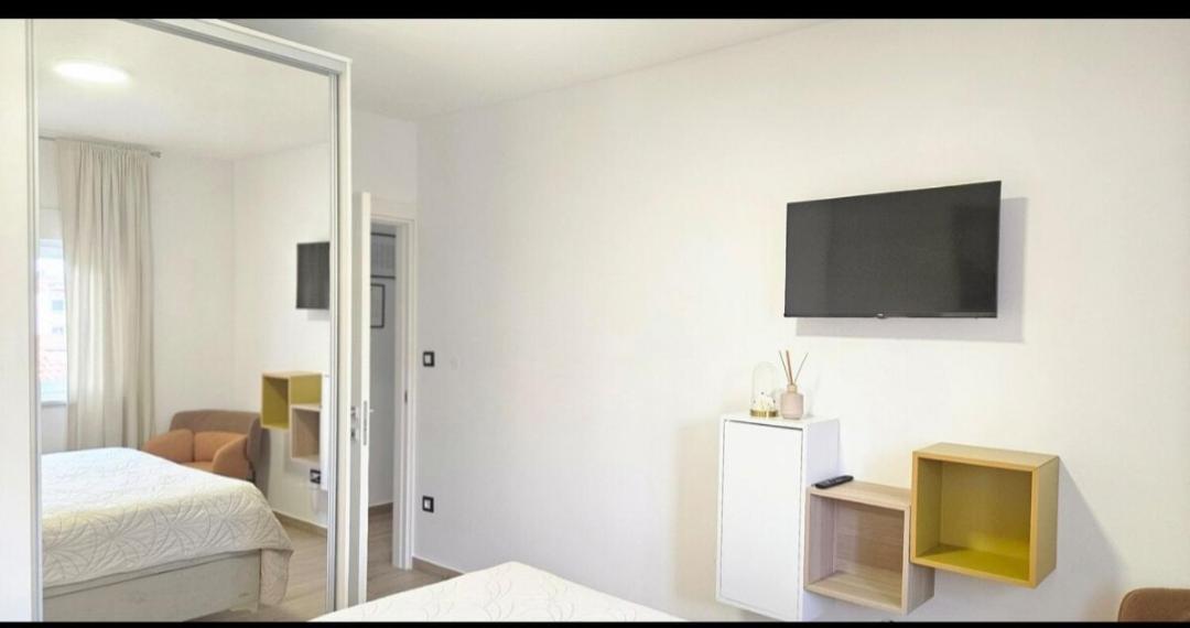 Eximius Apartment Пула Екстериор снимка